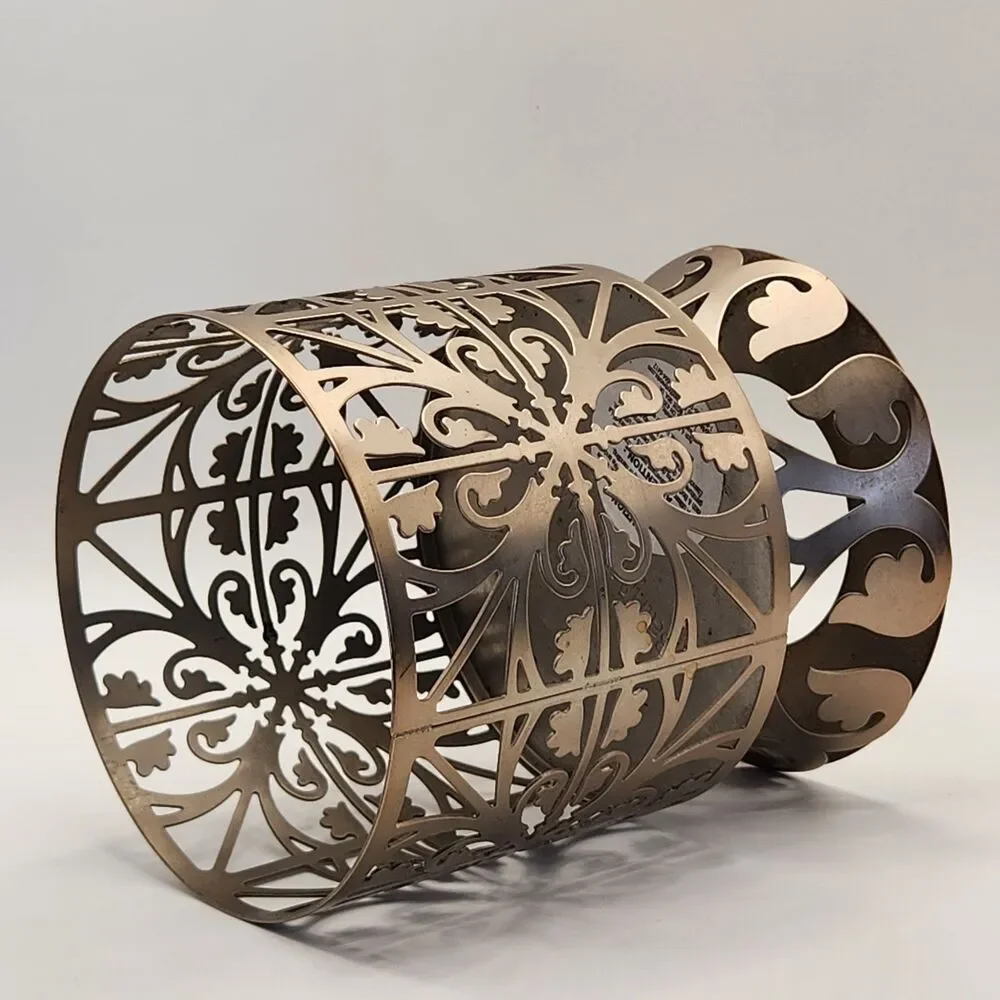 Bath & Body Works Ornate Swirl Gate Pedestal 3 Wick Candle Holder Sleeve 14.5OZ - Picture 2 of 4